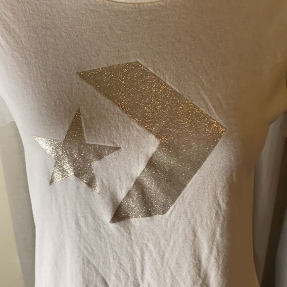 #126 Converse t shirt - Picture 2 of 3